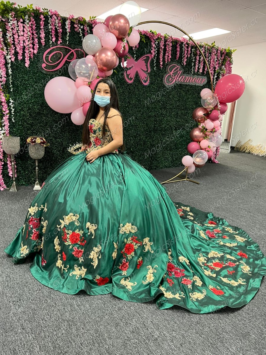 Instock 3D embroidery Flowers Quinceanera dresses