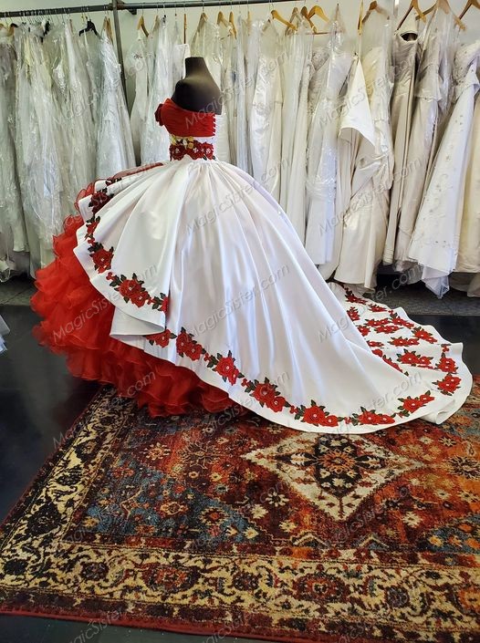 Instock embroidery Flowers Quinceanera dresses