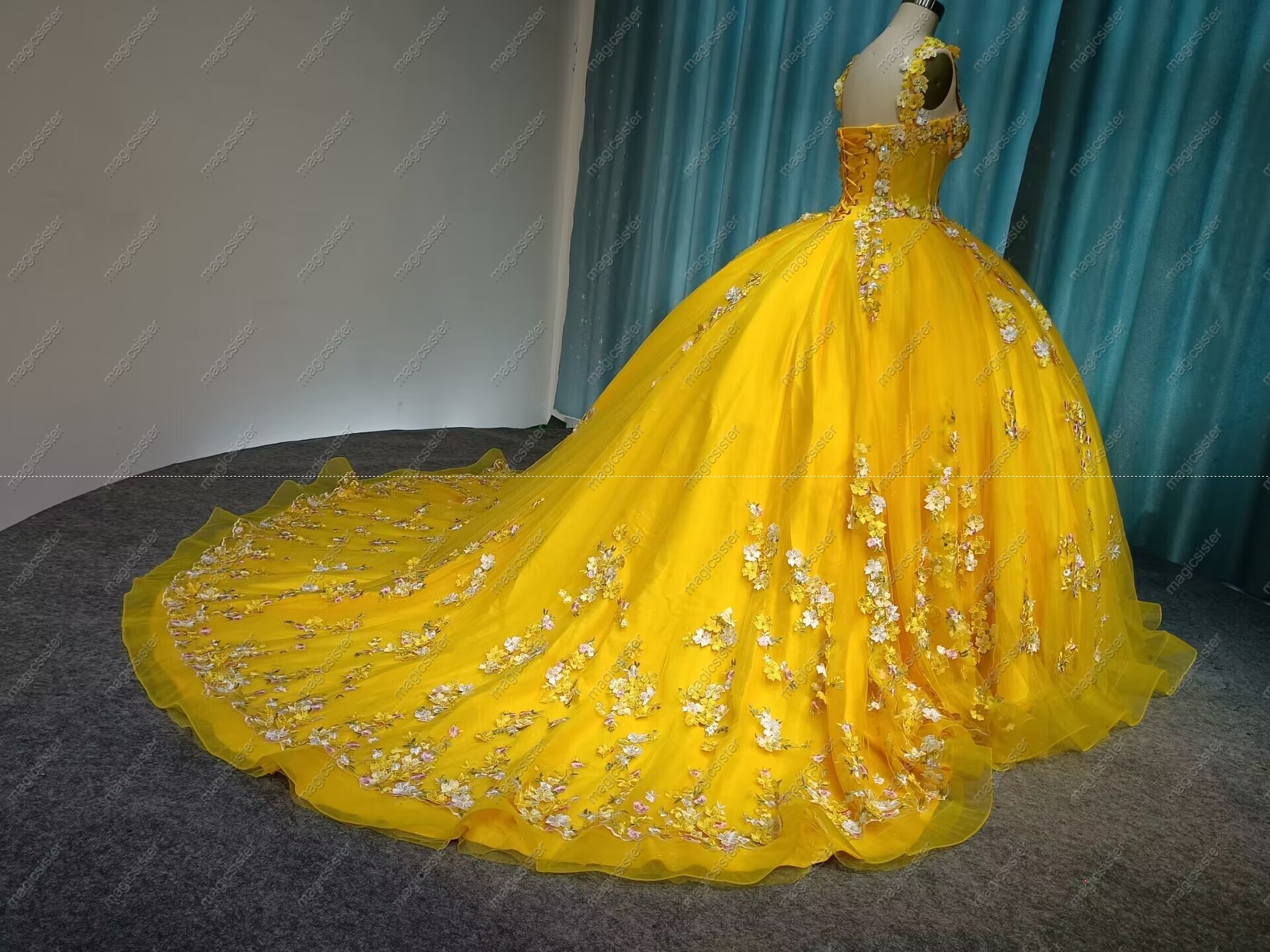 Instock 3D Flowers Quinceanera dresses
