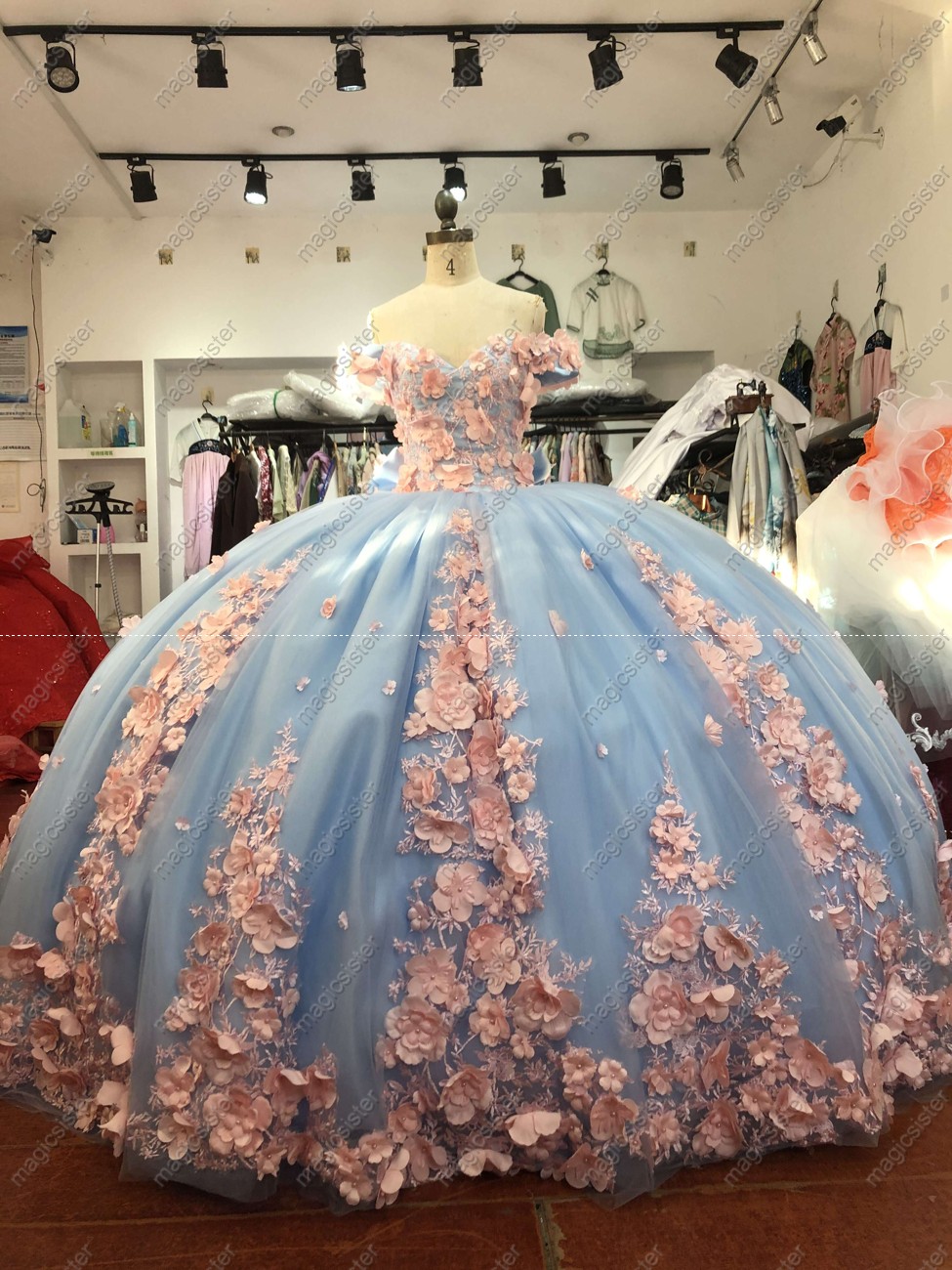 Instock Factory Wholesale Quninceanera Dress