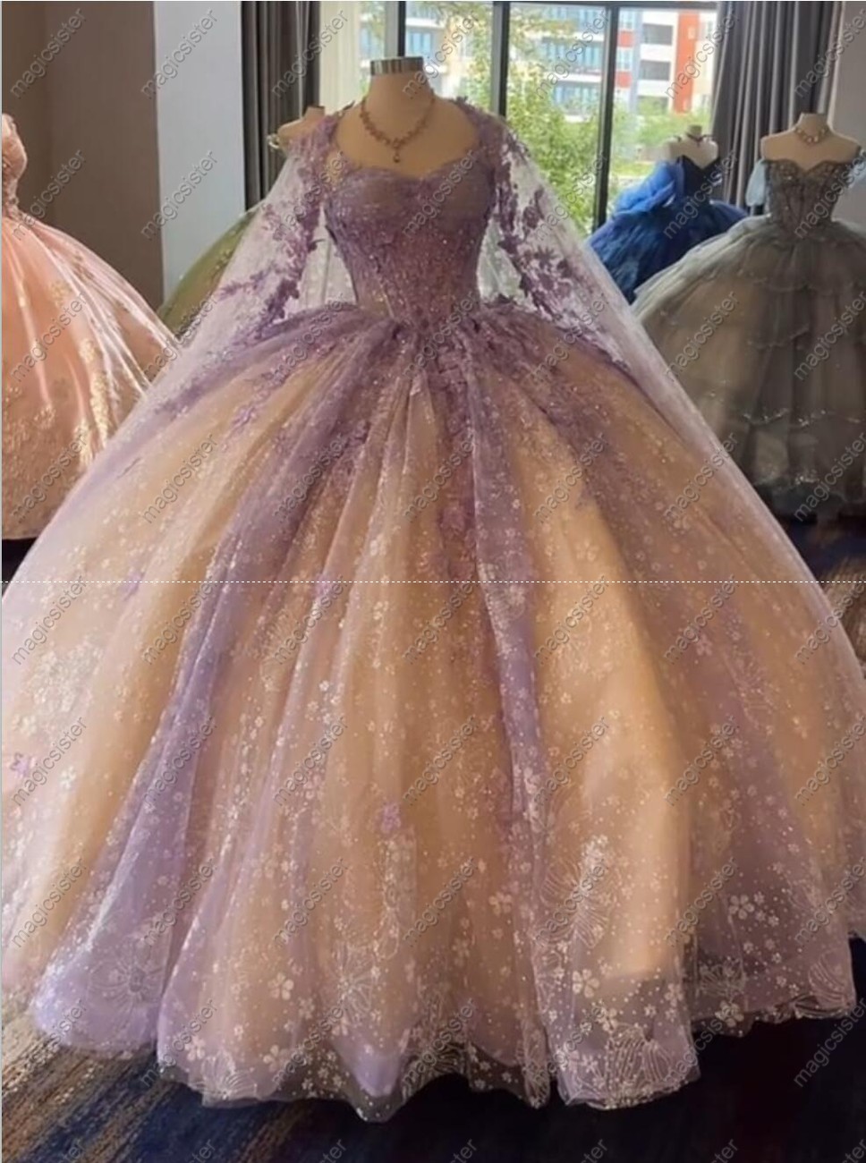 Sparkly Instock Factory Wholesale Quninceanera Dress
