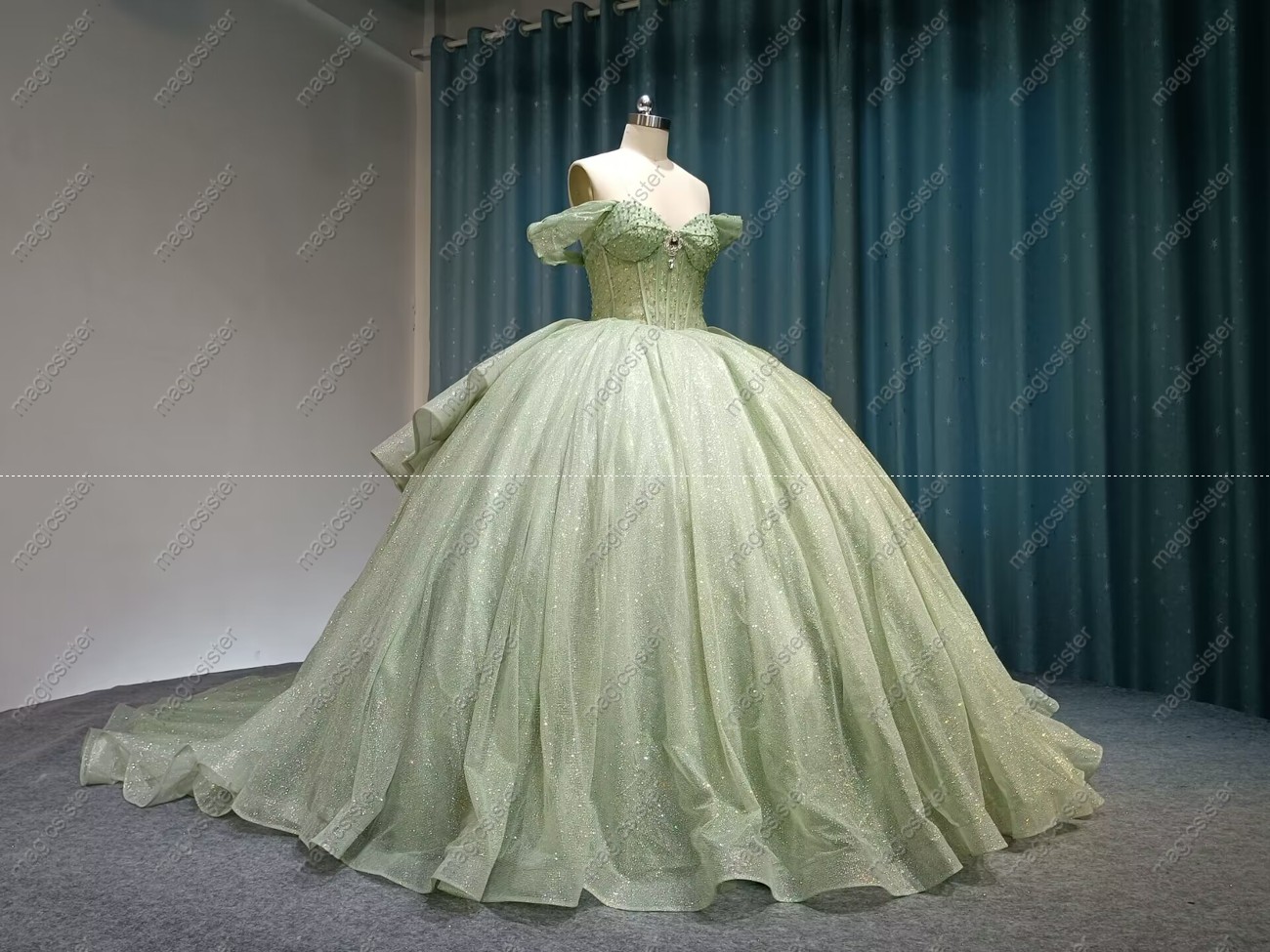 Superhot Unique Factory Wholesale Glitter Quinceanera Dresses