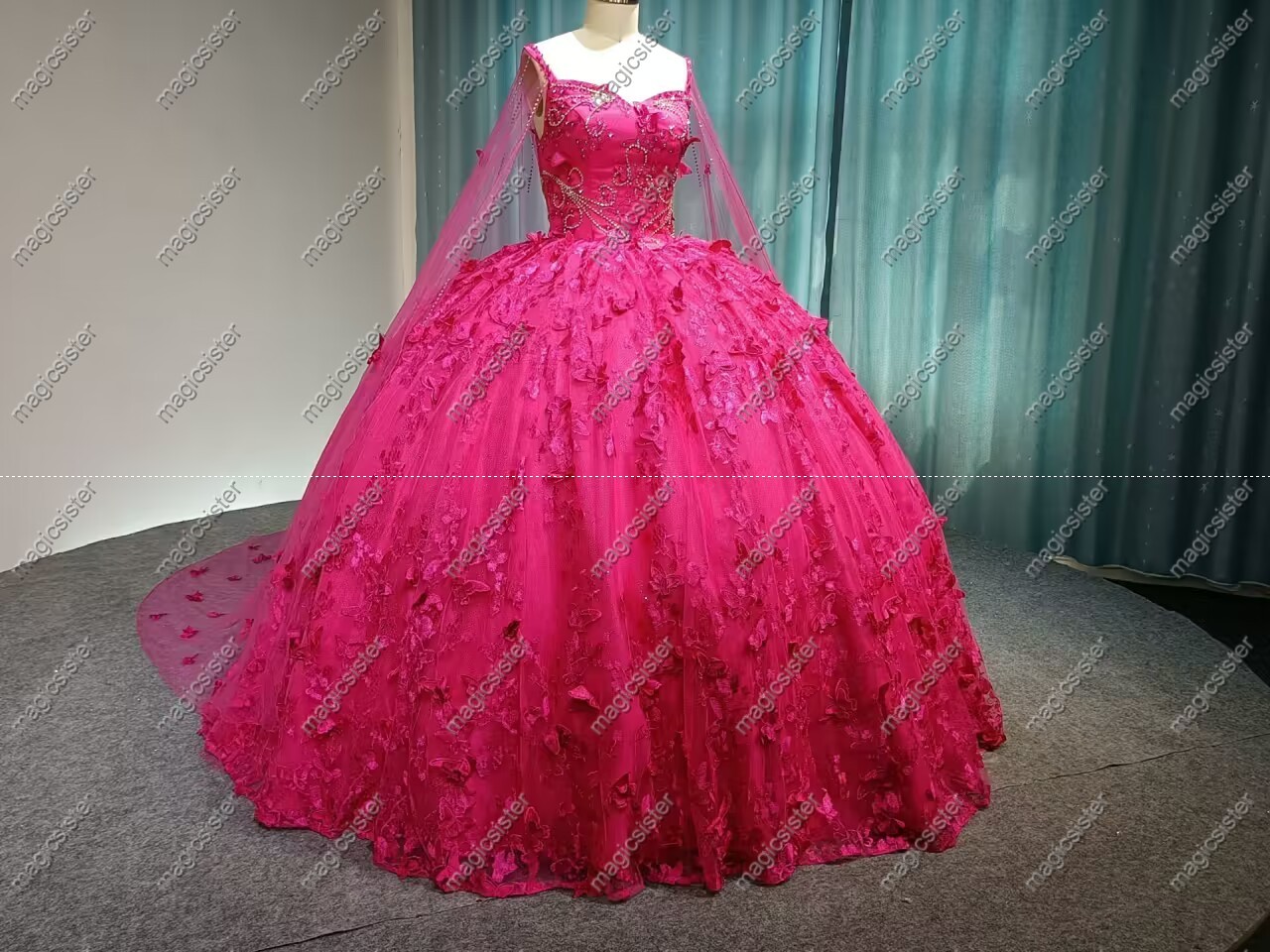 Factory Wholesale Lace Butterfly Quinceanera Dress