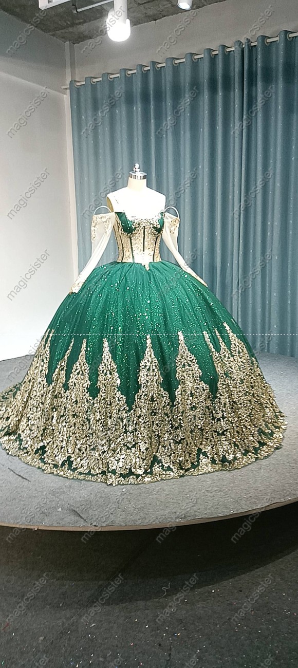 Topselling Sequin Appliques Quinceanera Dress