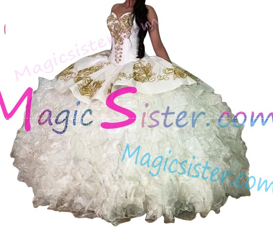 Hotselling Embroidery Charro Quinceanera Dress