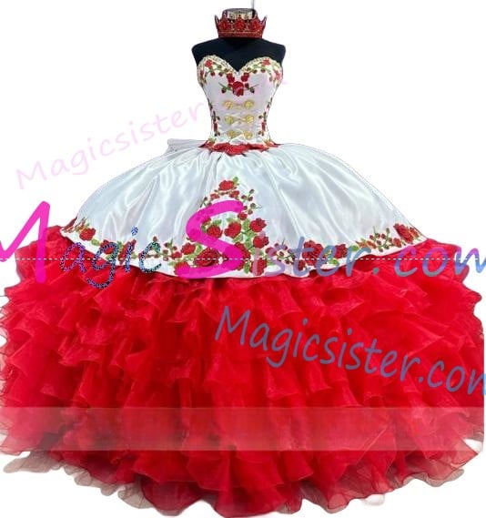 Hotselling Embroidery Charro Quinceanera Dress