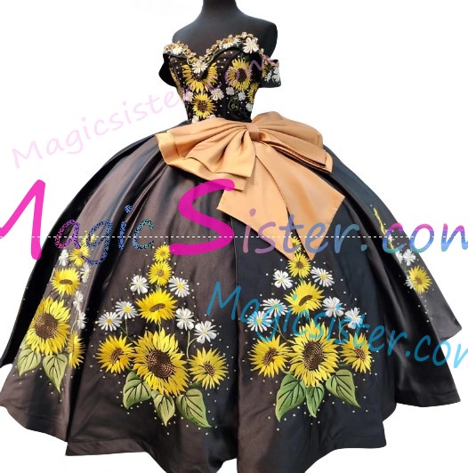Hotselling Embroidery Charro Quinceanera Dress