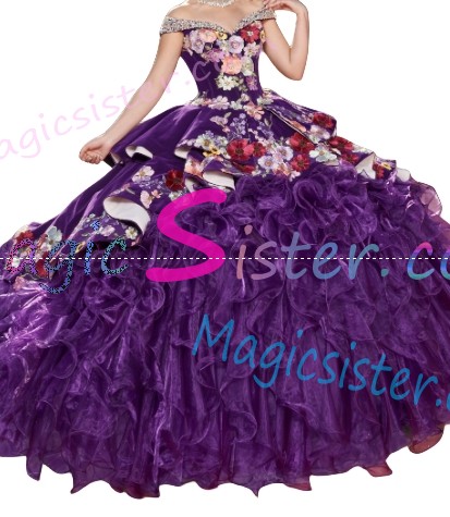 Hotselling Embroidery Charro Quinceanera Dress