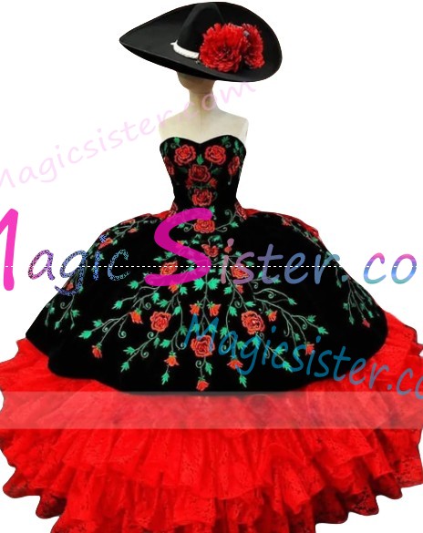 Hotselling Embroidery Charro Quinceanera Dress