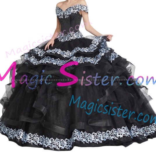 Hot Selling Embroidery Charro Quinceanera Dress