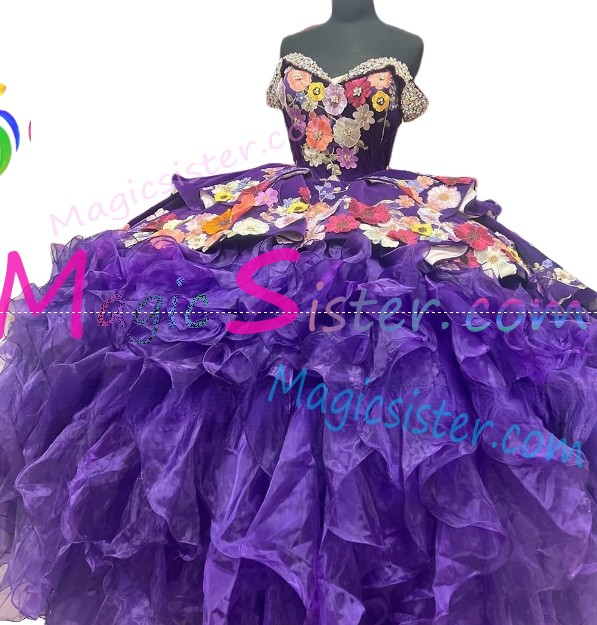 Hotselling Embroidery Charro Quinceanera Dress