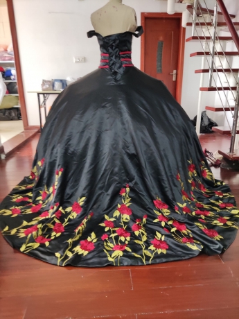 Instock embroidery black quinceanera dresses