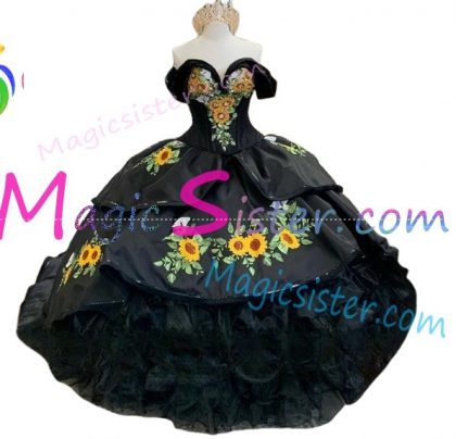 Hotselling Embroidery Charro Quinceanera Dress