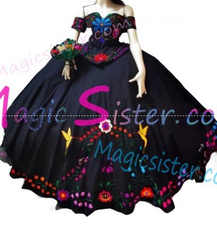 Hotselling Embroidery Charro Quinceanera Dress