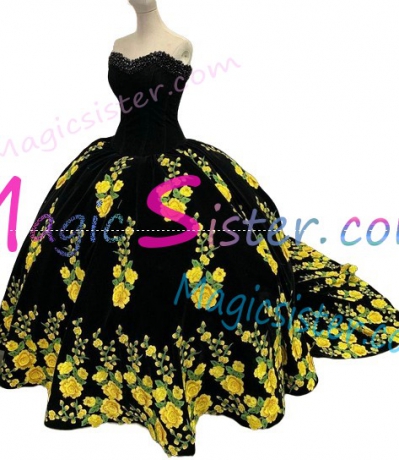 Hotselling Embroidery Charro Quinceanera Dress